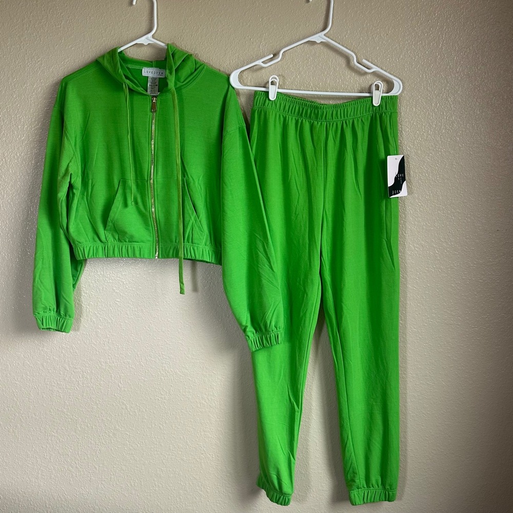 Love Poem Classic Green Cropped Hoodie & Jogger Tracksuit Matching Set SZ L NWT